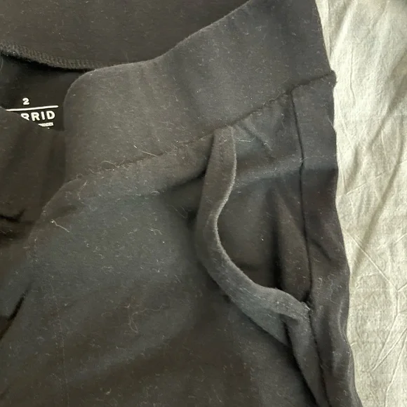 Torrid 7/8 Leggings w/pockets - Picture 2 of 3